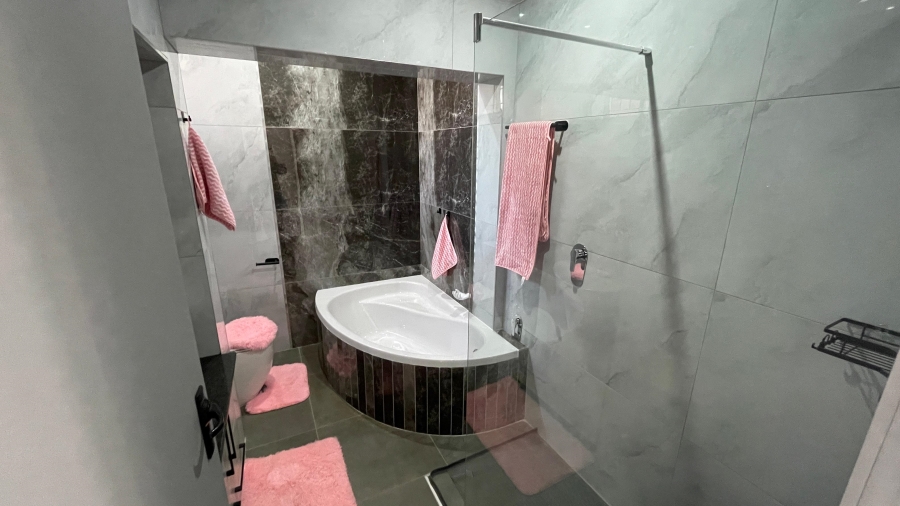 9 Bedroom Property for Sale in Potchefstroom North West